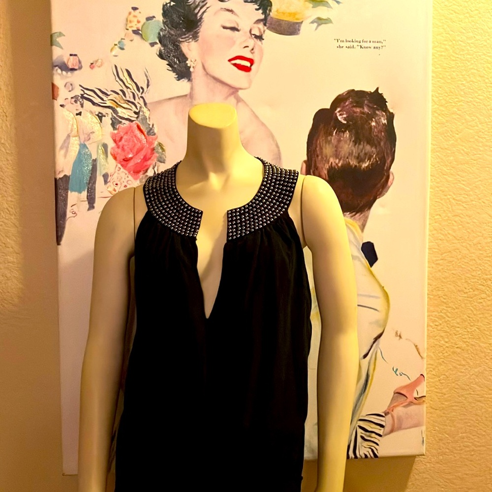 Beautiful Robert Rodriguez blouse.